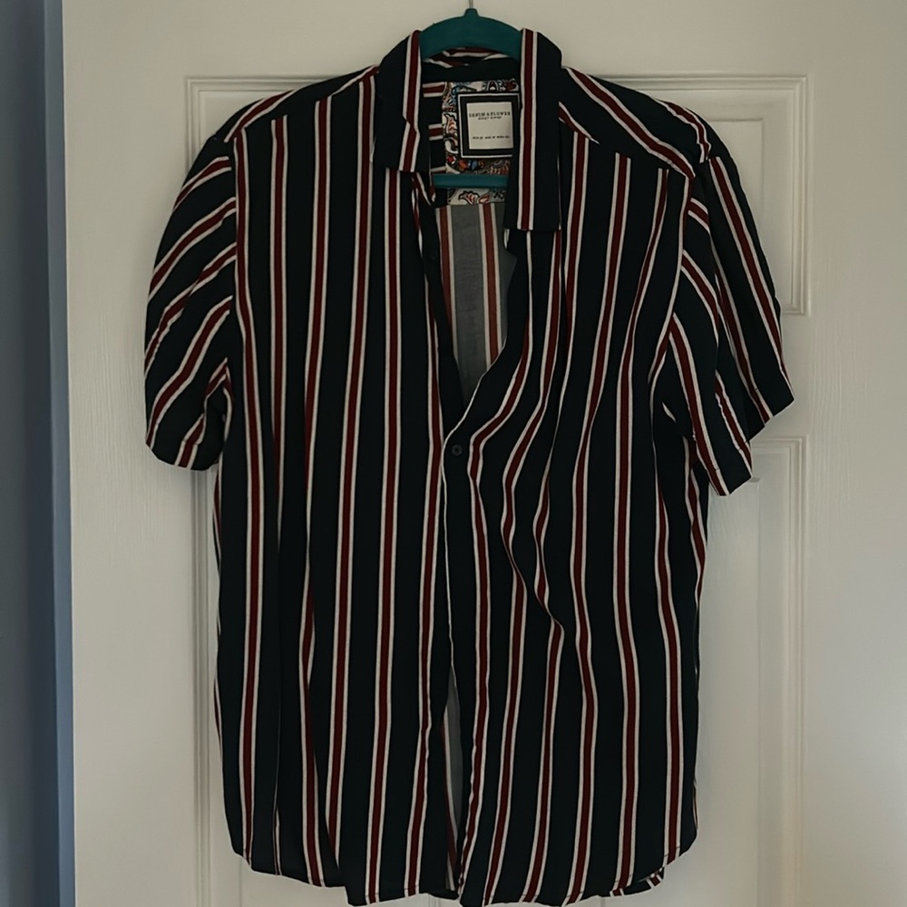 Men’s Button Down Tee